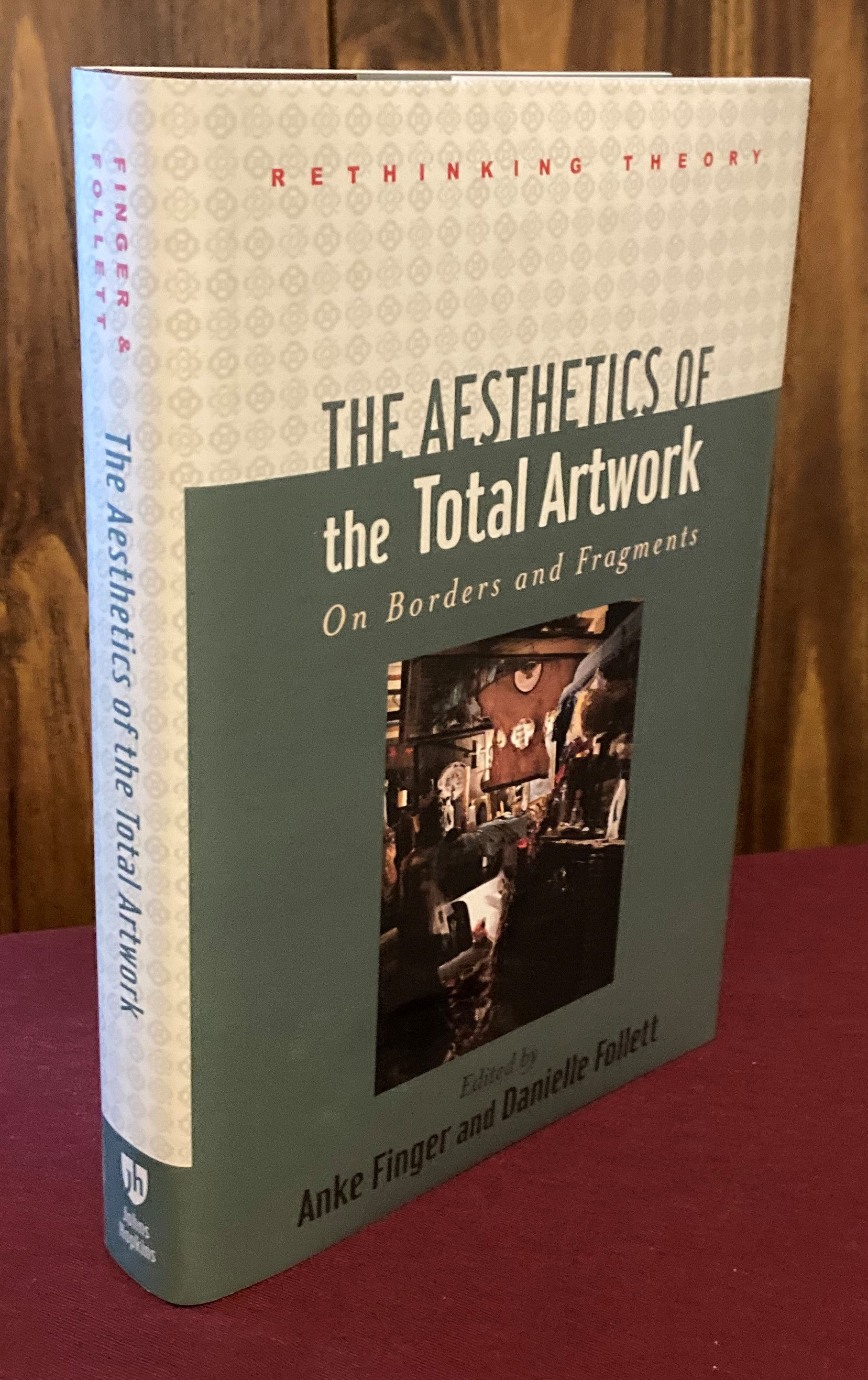 The Aesthetics of the Total Artwork: On Borders and Fragments