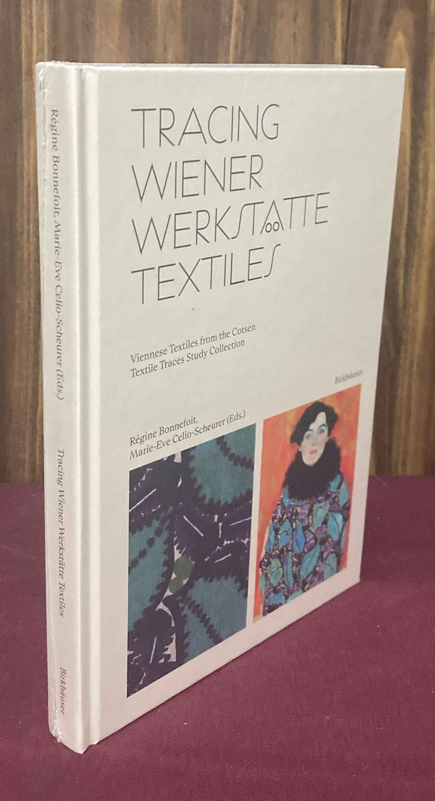 Tracing Wiener Werkstätte Textiles