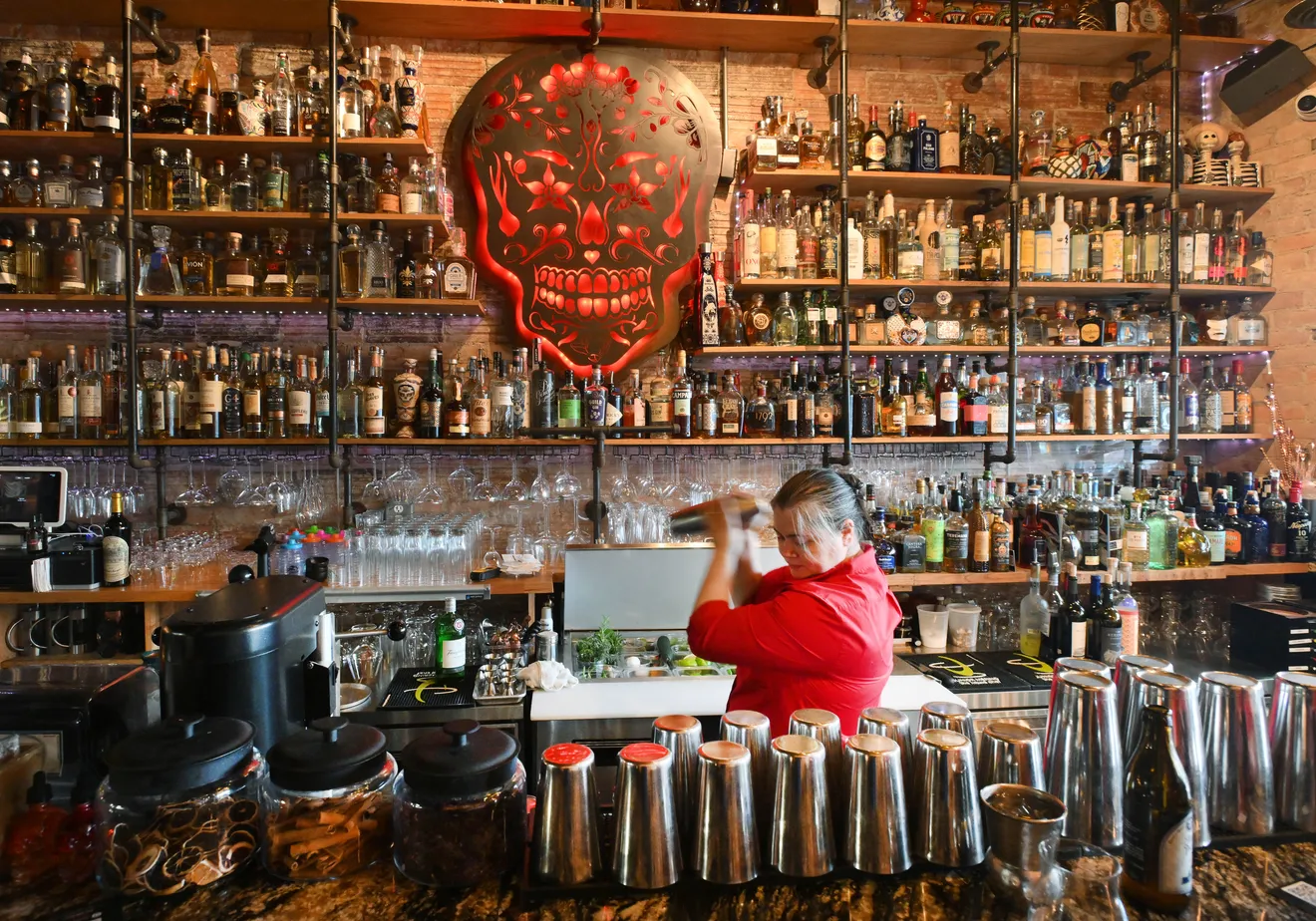 M Cantina Bar