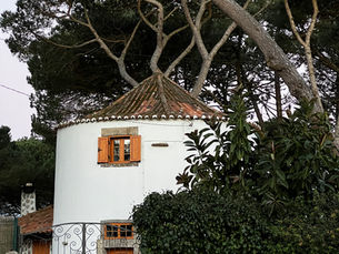 Stay at the windmill - a cosy autumn idea.