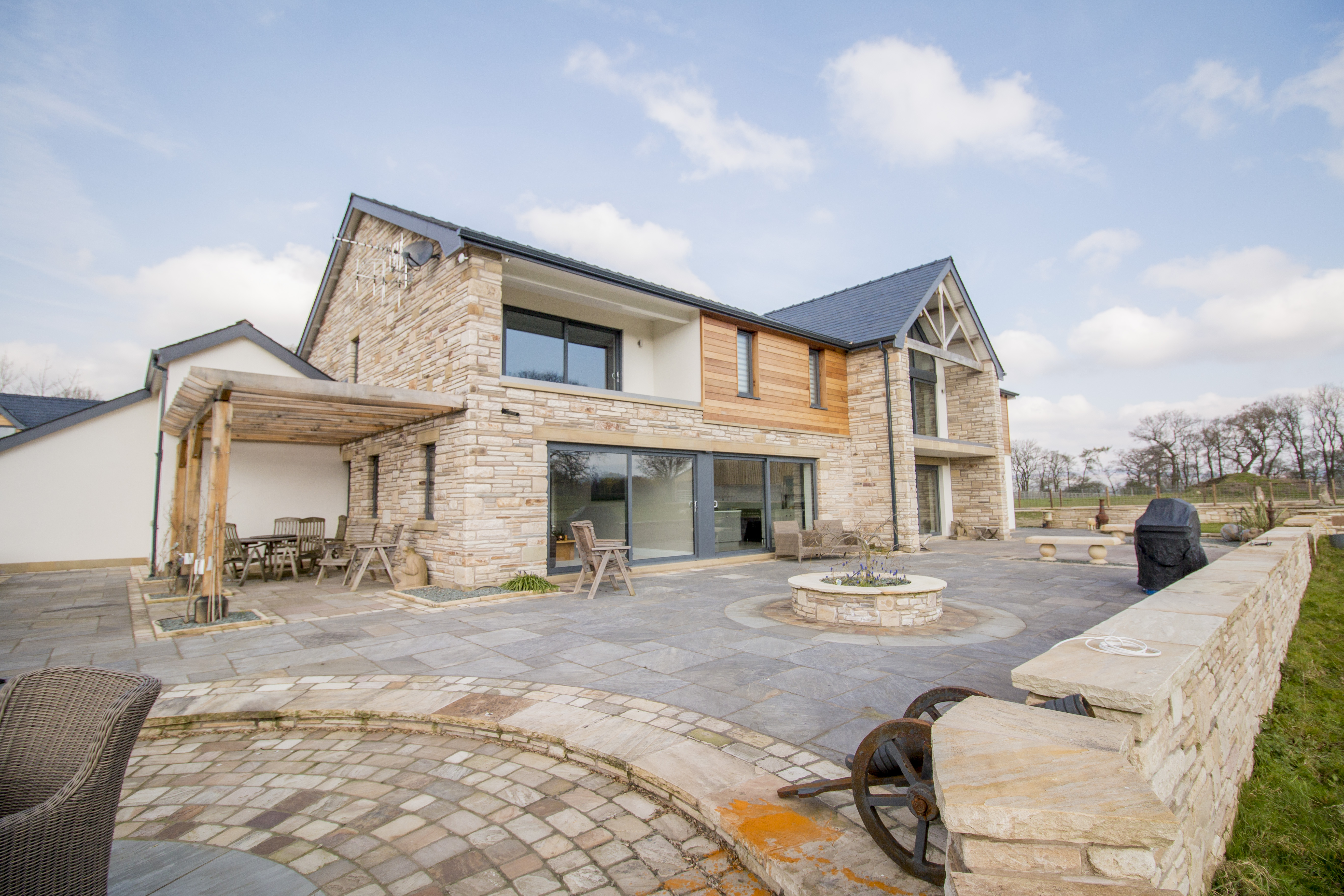 Peter Hitchen Architects LTD — NEW BUILD