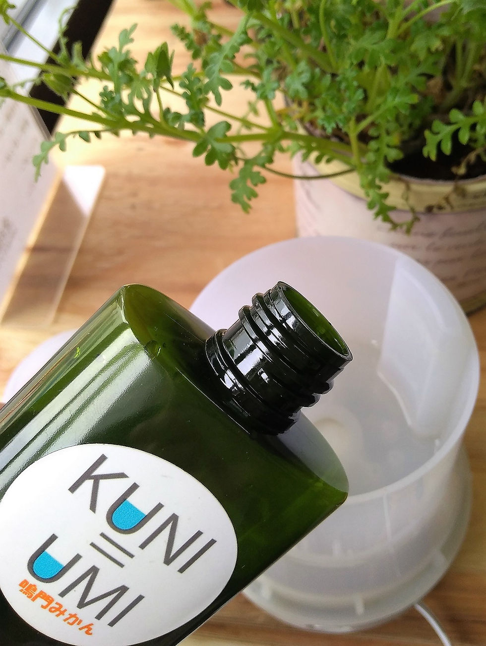 サムネイル： KUNI=UMI 芳香蒸留水