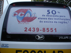 Adesivo perfurado