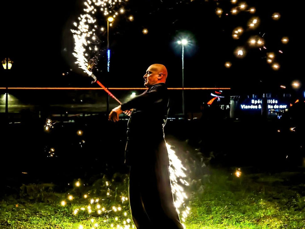 Tempus, lomalamal, lomalamal duo, feu, medieval, spectacle medieval, cirque, fire