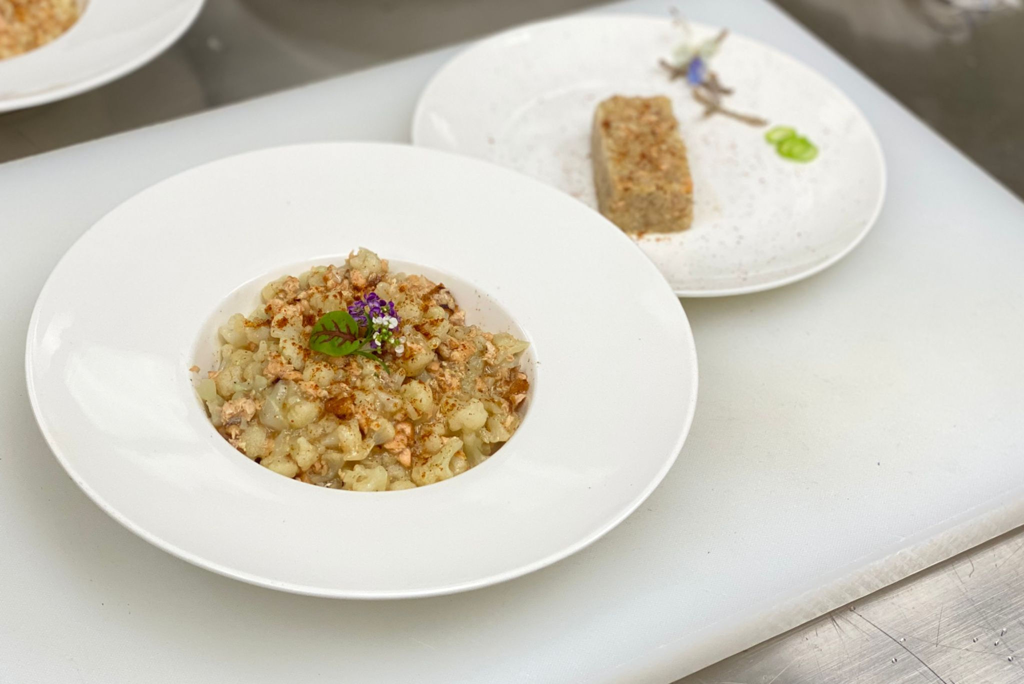 三文魚燴椰菜花飯/ Braised Salmon Cauliflower Rice