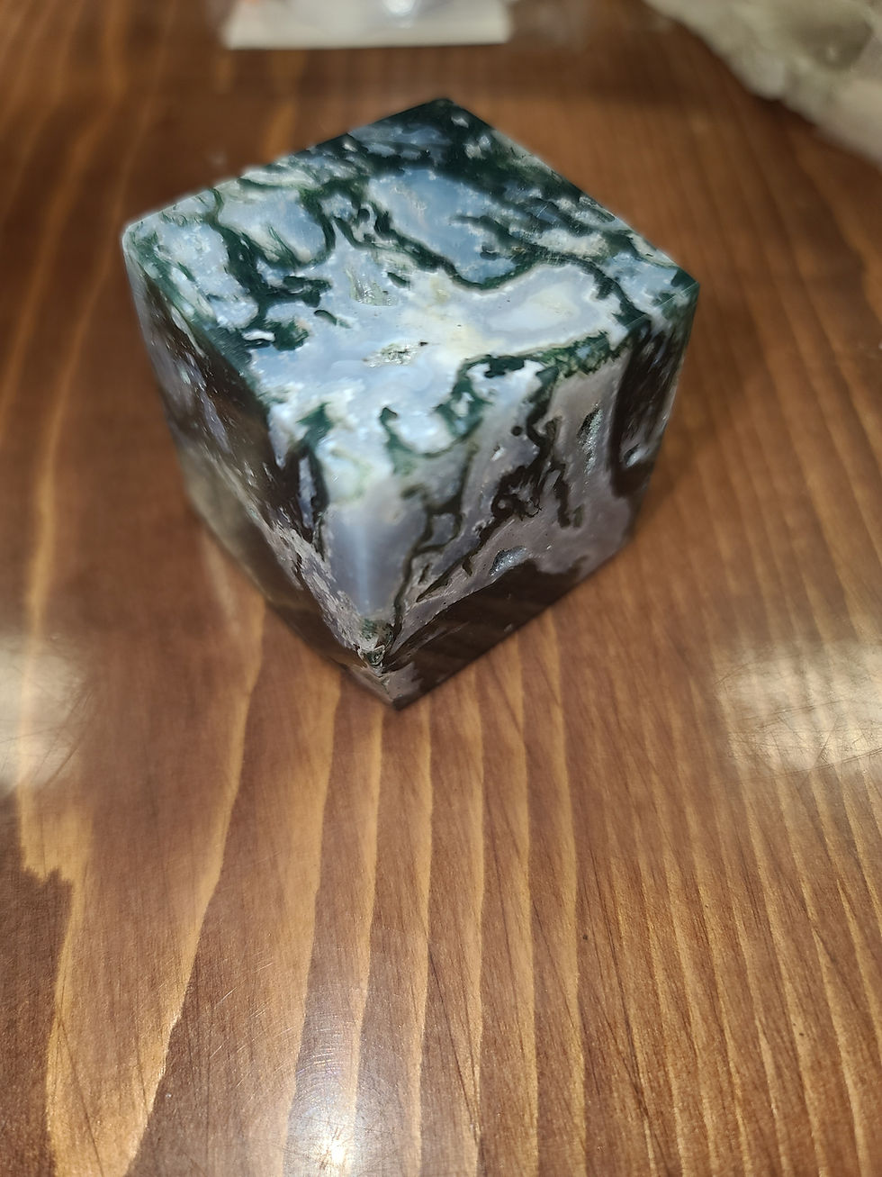 Thumbnail: Moss agate crystal cube