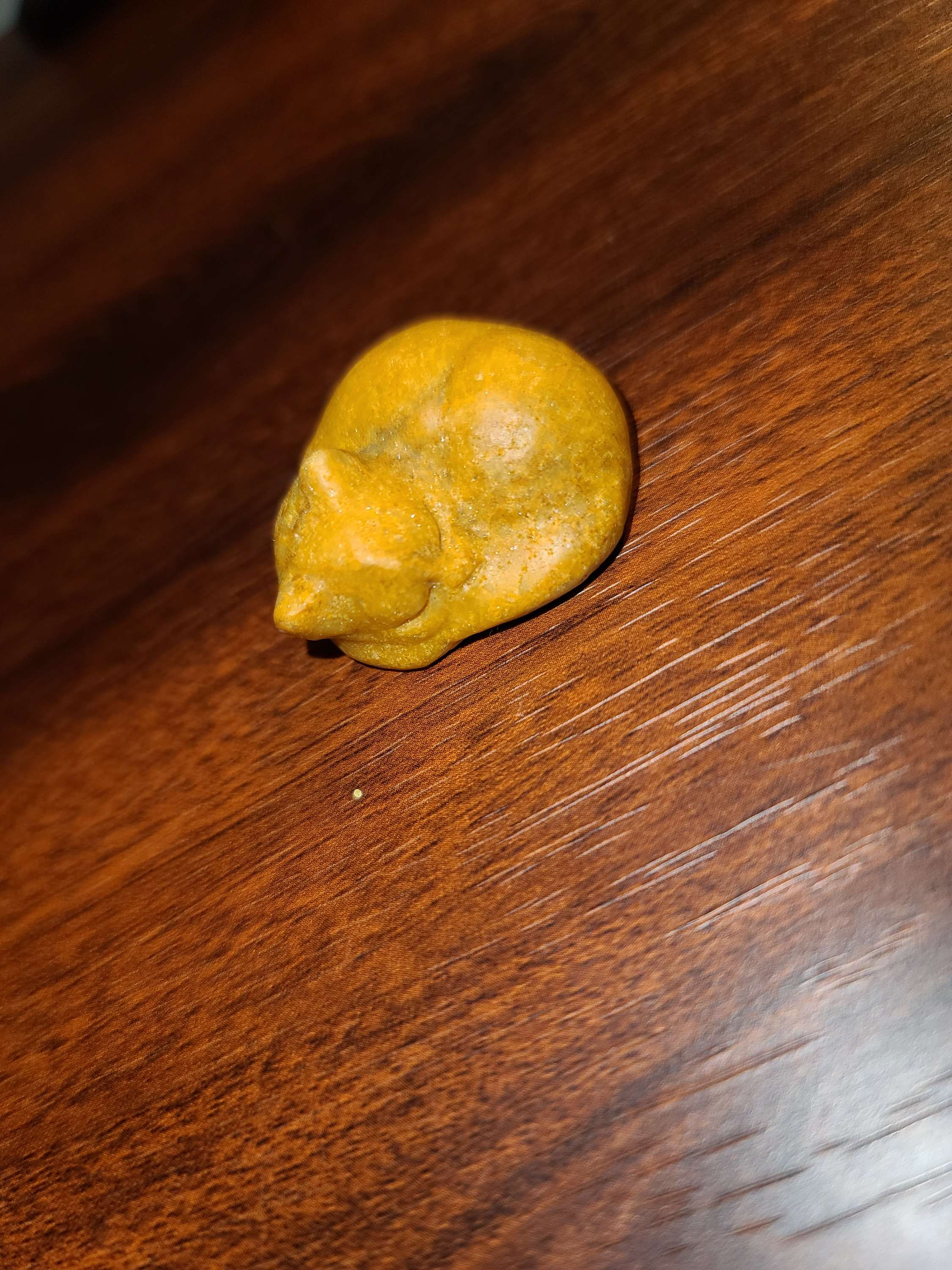 Sand Stone Crystal sleeping cat kitten carving 