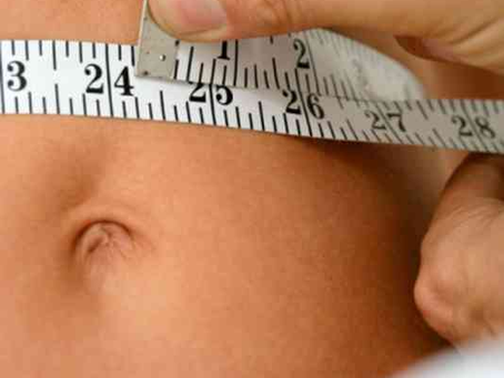 How Does a Tummy Tuck Address Loose Skin?