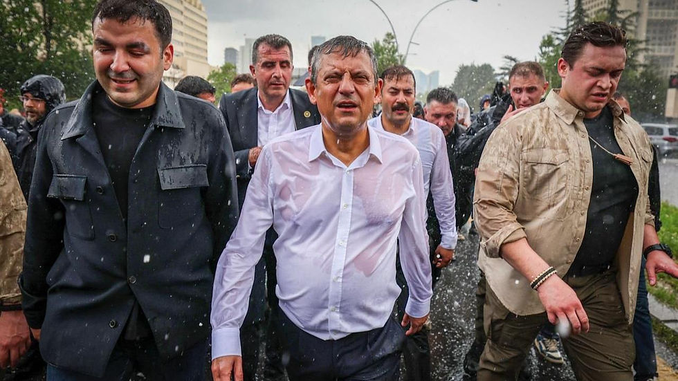 Eşiğe Gelmiş Bir Ülke