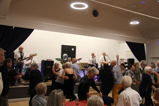 BUSSTOP Sorø_find Holger.jpg