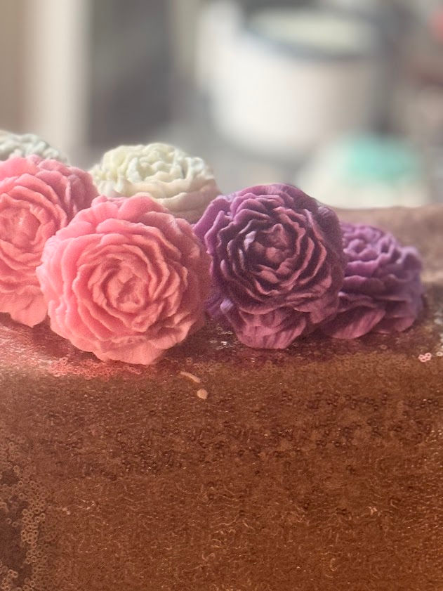 Thumbnail: Hand-poured soy peony candle-solar petals and tangerine scent/ Burns for 8-10