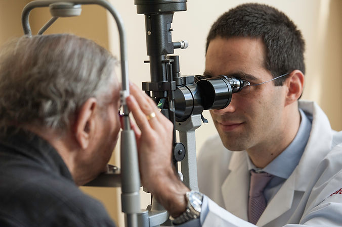 בדיקת עיניים פרופ ויסבורד רופא עיניים מנתח, מומחה גלאוקומה