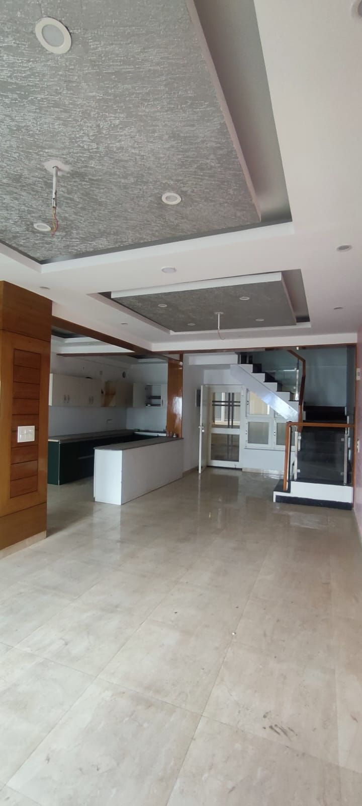 Thumbnail: Penthouse 4 BHK (4800 Sq. Ft.) Mussoorie Road