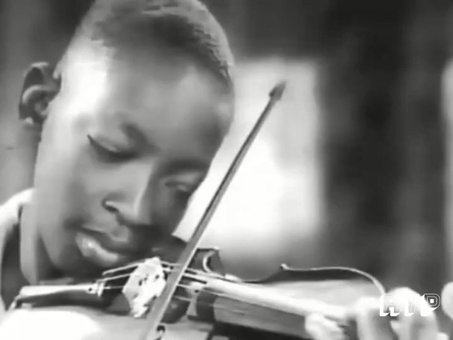 A concert violinist's gifted son is eager to play freewheeling jazz, against his strict father's wishes.