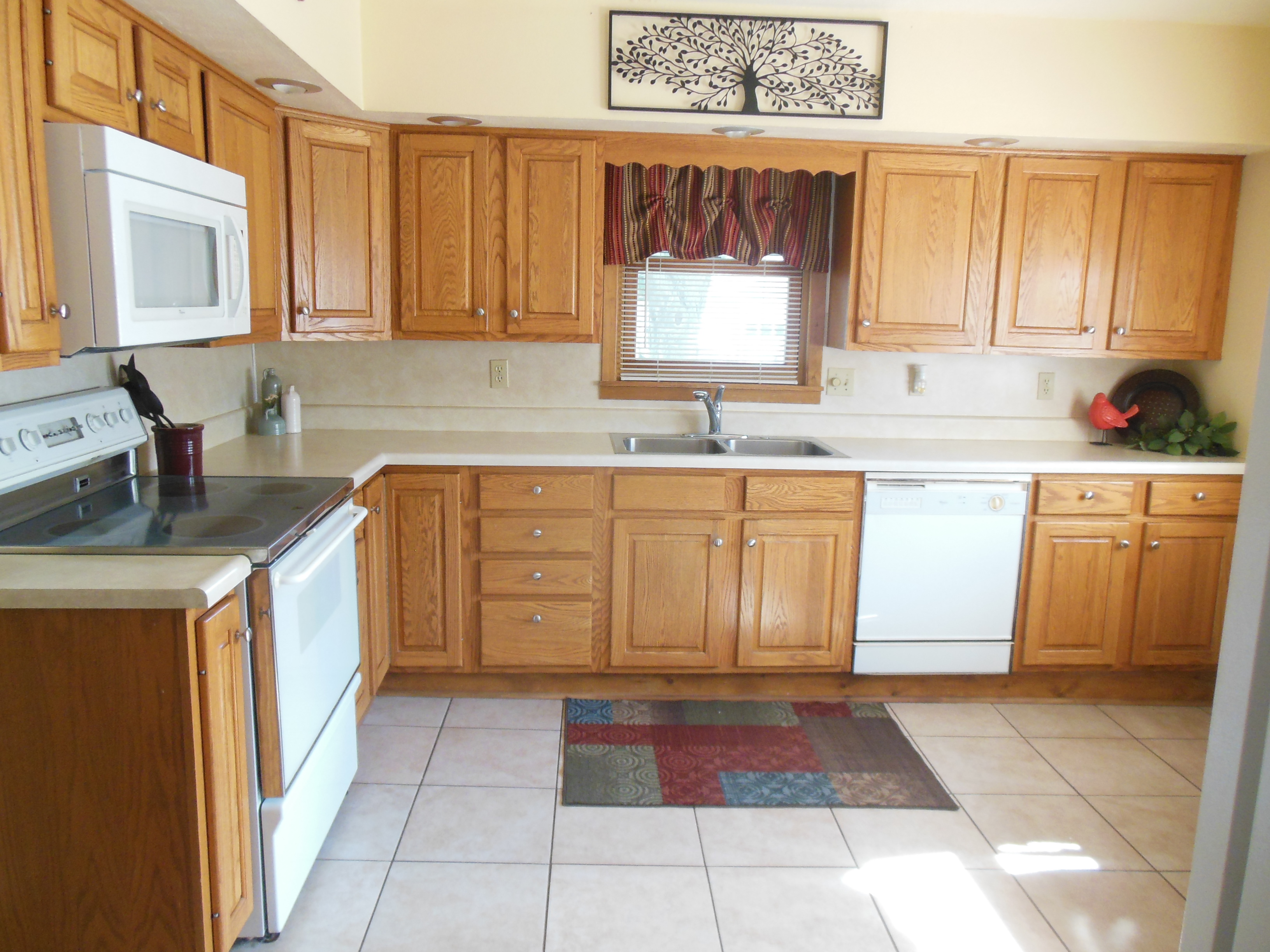 801 Lincolnway, Woodbine