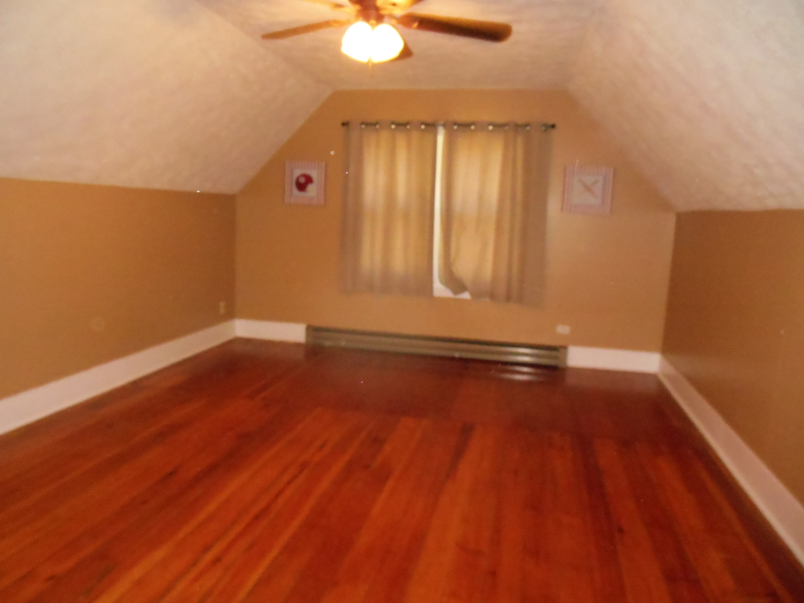 801 Lincolnway, Woodbine