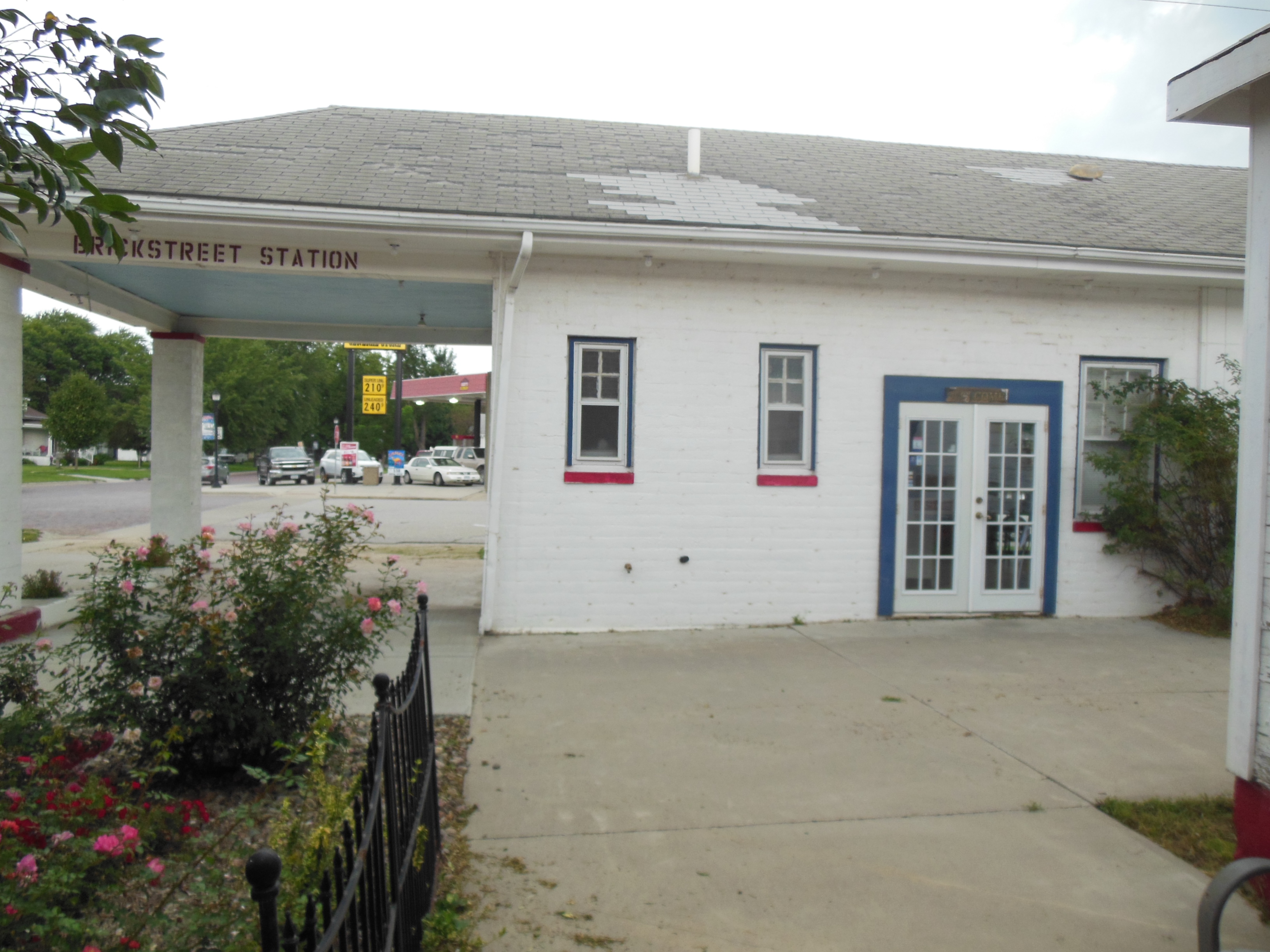 Brick Street Station, Woodbine