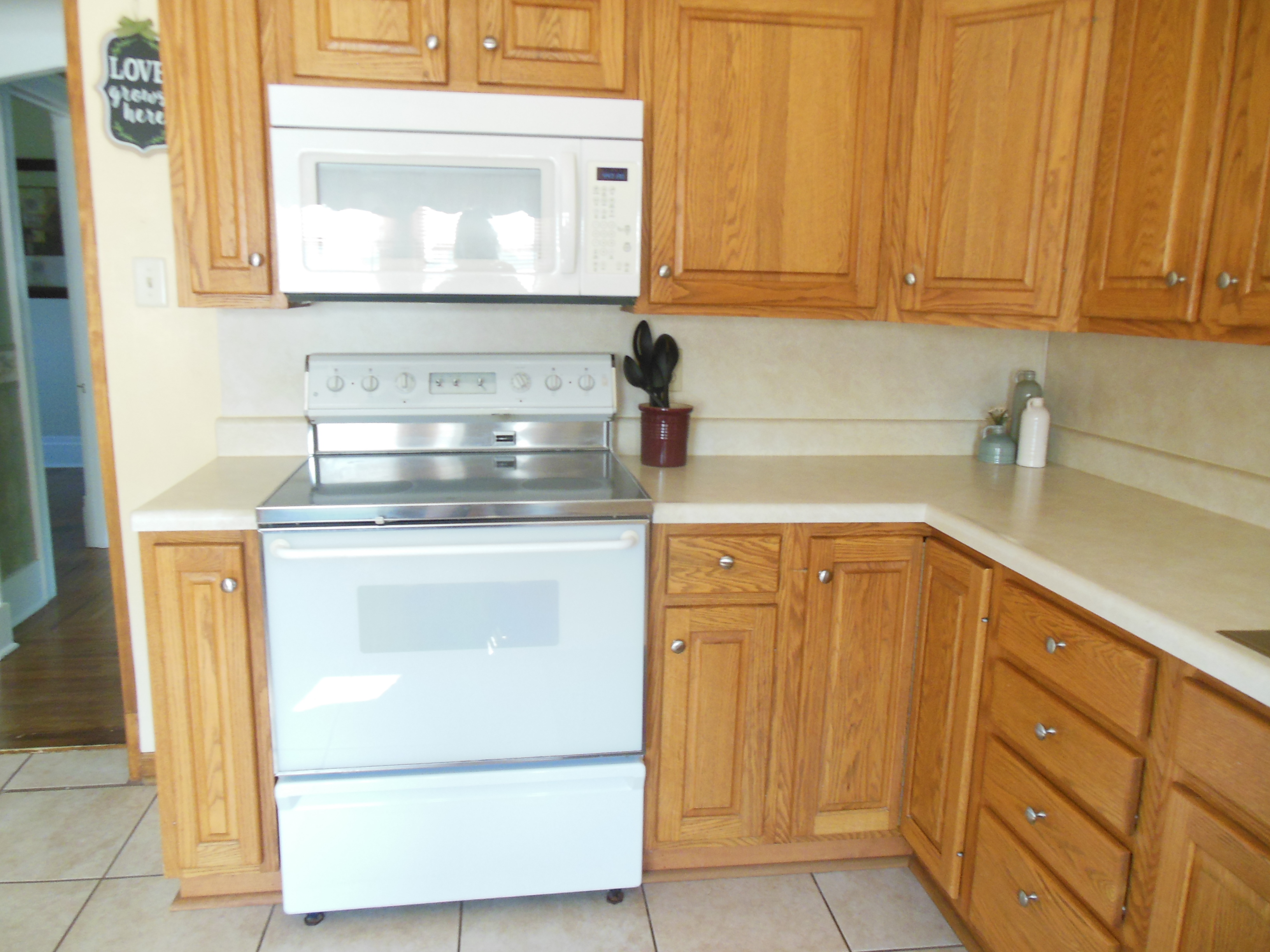 801 Lincolnway, Woodbine