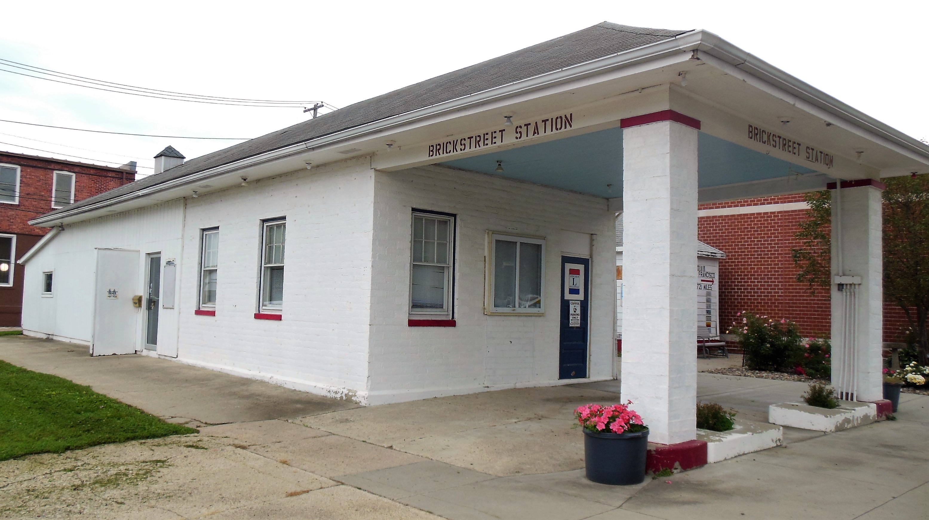 Brick Street Station, Woodbine