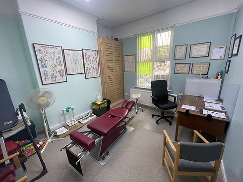 chiropractic room.jpeg