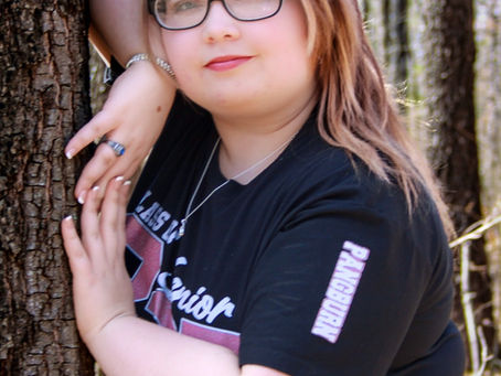 Professional Senior Portraits in Cleburne and White County, AR