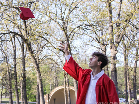 Understanding Basic Senior Photo Services: What You Need to Know