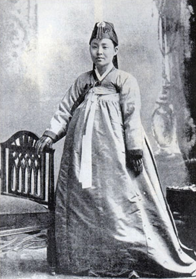 Hanbok: Tradiční korejský oděv 