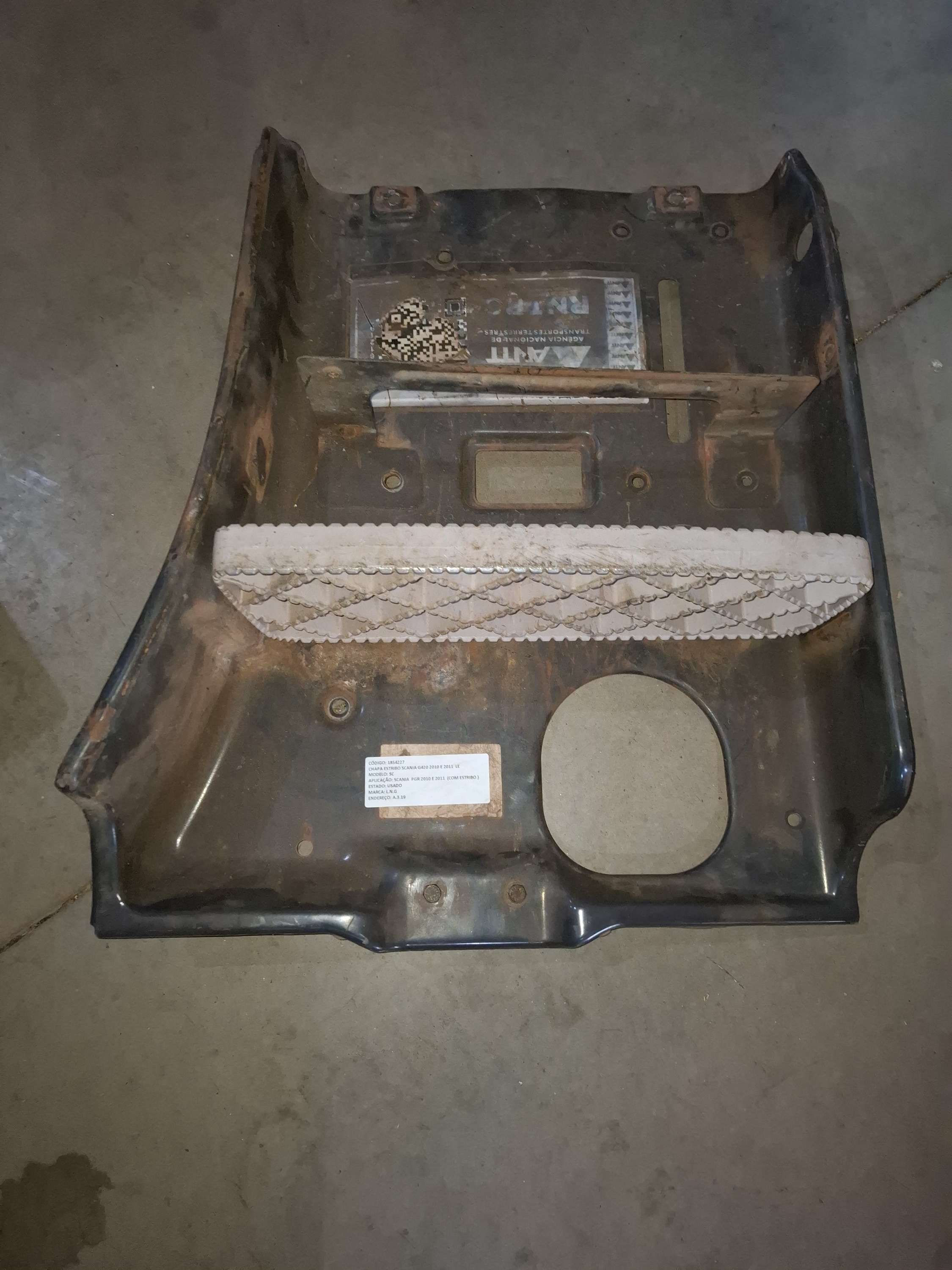 CHAPA ESTRIBO SCANIA G420 2010 E 2011 LE