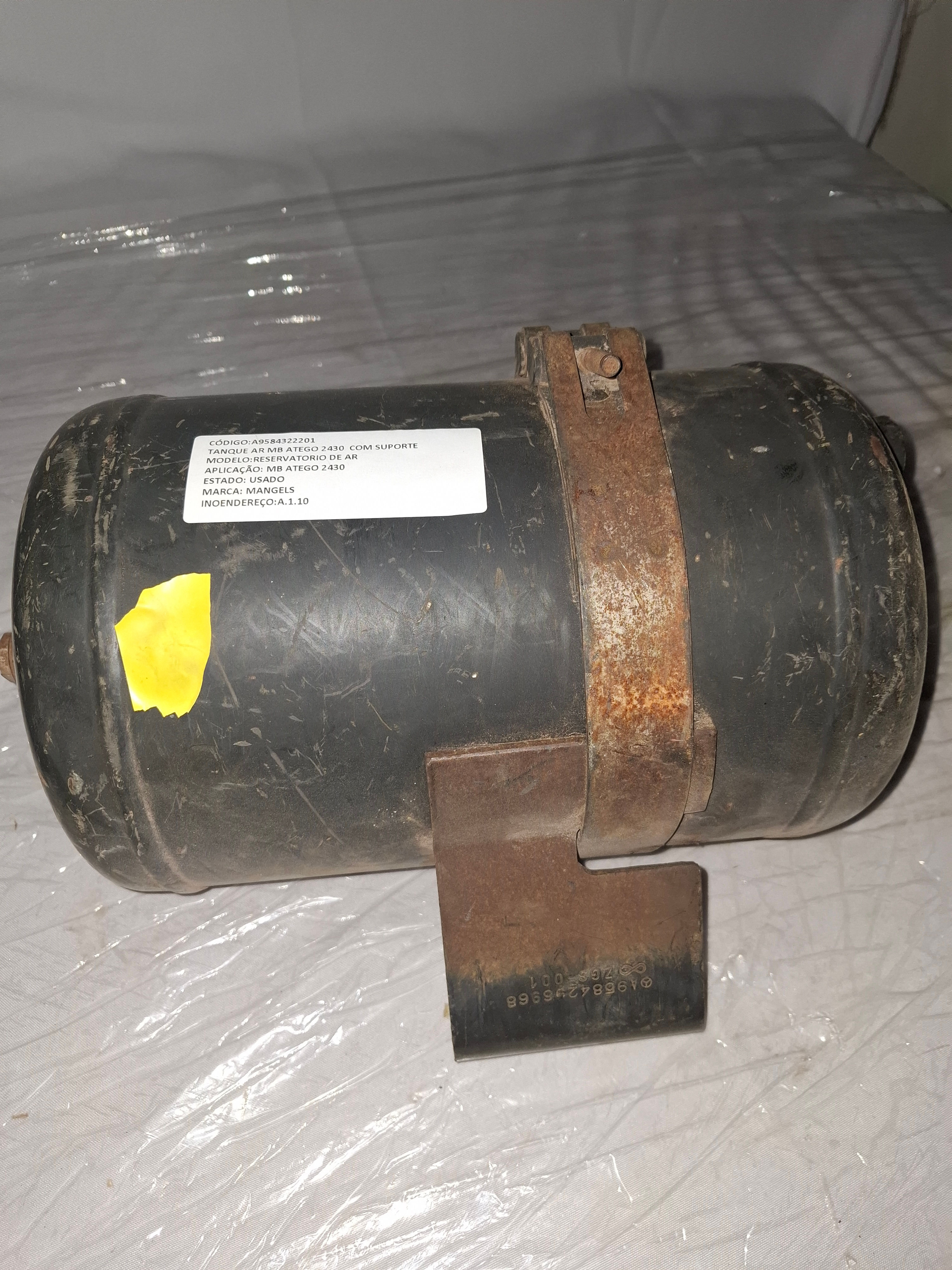 TANQUE AR MB ATEGO 2430 COM SUPORTE