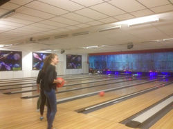Sortie au Bowling des Internes - Photo 1