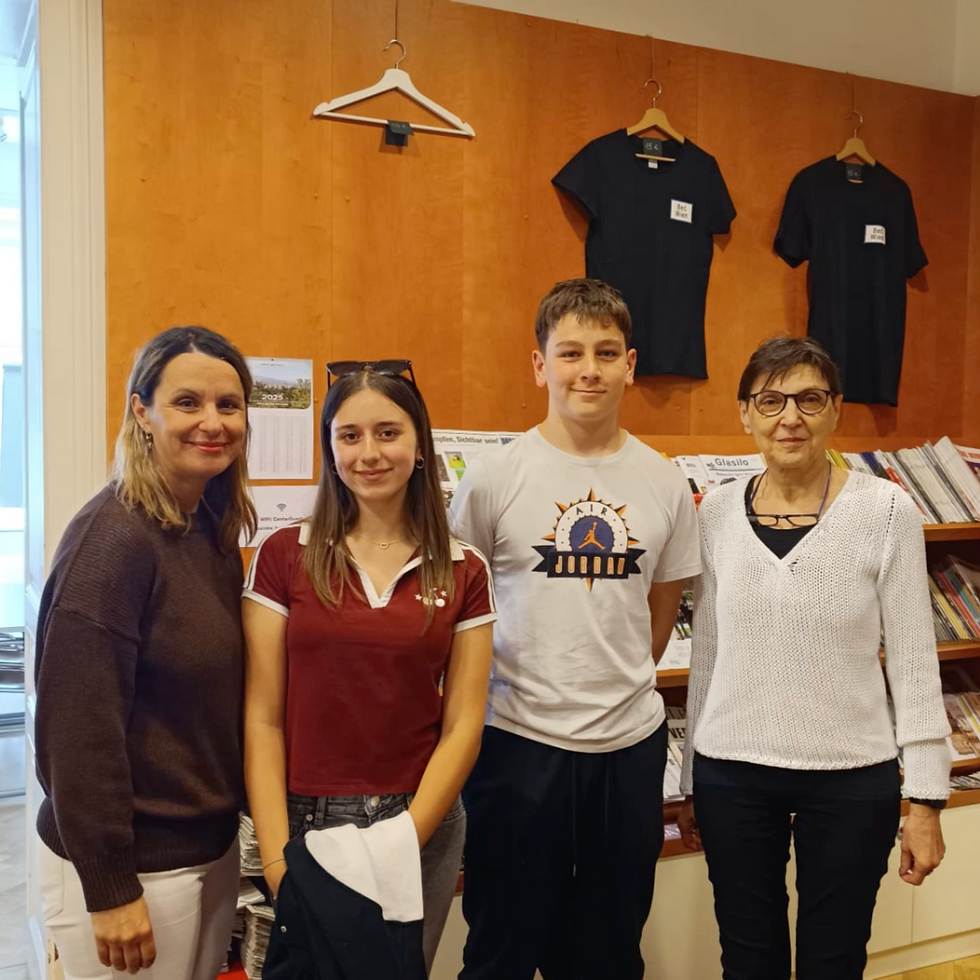 Chiara Graml i Lucas Barbarić (obadva u sredini) su snimili podcast