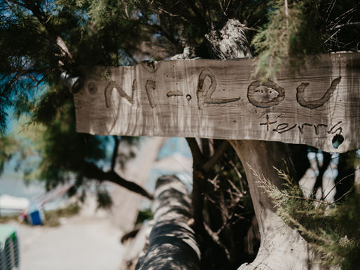 Idea for a Wedding Photoshoot: Beach Bar Part 1