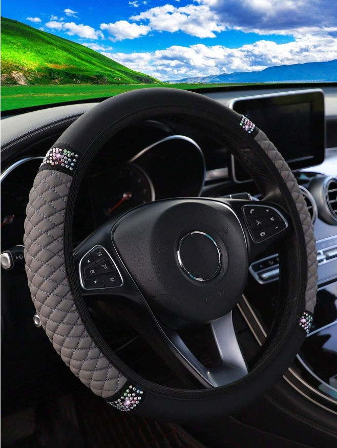 Miniatura: Forro  de volante de auto en piel sintética (PU) con bordado 3D y cristales