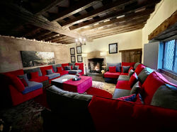 Peak district cottage for 15