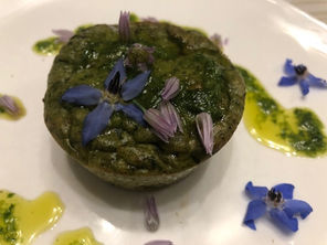 Flan poireau, épinard, vinaigrette d'herbes