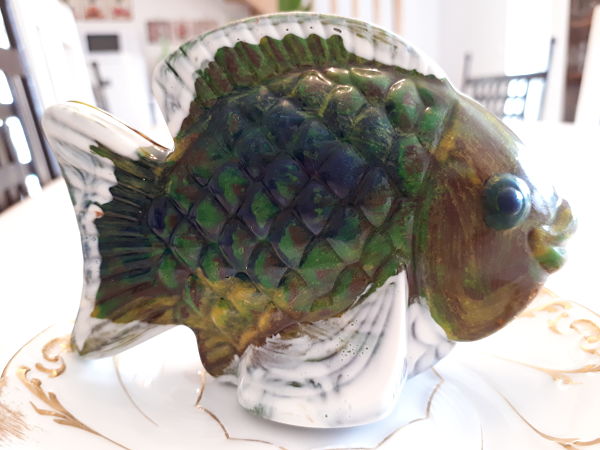 Mes chocolats maison-Un petit poisson multicolore en moulage