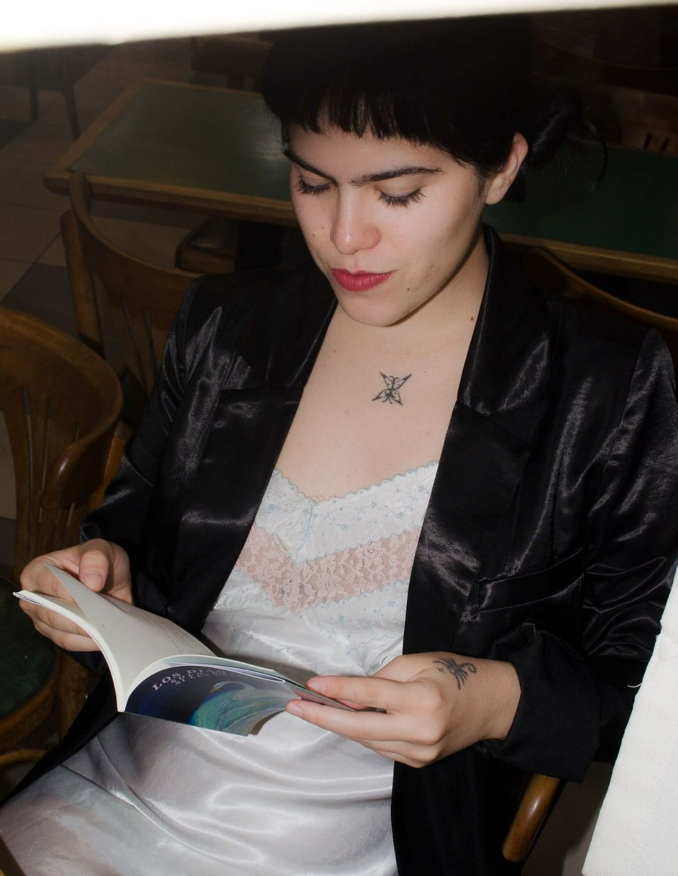 Nadar entre poesía y diamantes
