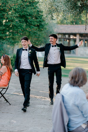 WEDDING PREVIEWS _ D & T-181