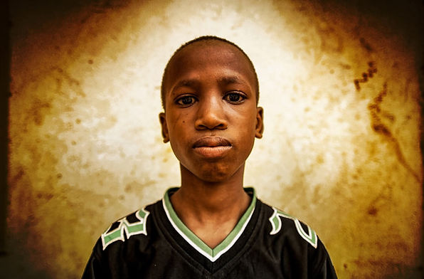 portrait-jeune-garcon-grand-yoff-dakar-senegal.jpg