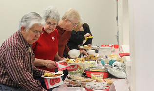 Senior Social Valentine's Day 2015 (7).JPG