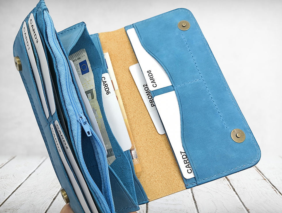 Thumbnail: Alice in Wonderland and the Cheshire Cat Leather Long Wallet Inside Full View