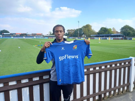 NEW SIGNING | Stones sign Mundle-Smith