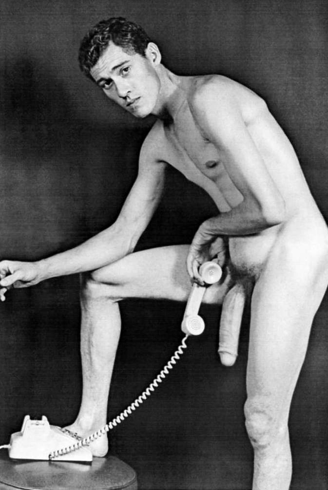 foto de homem pelado anos 50