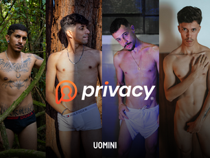 Os Modelos da Revista Uomini também estão na Privacy