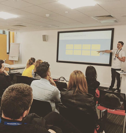 Psychology lecturer and educator Anthony Thompson delivering a presentation and workshop on Psychology