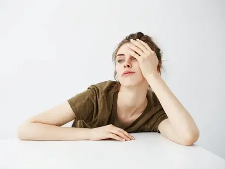 Mesmo dormindo horas, continuo com sono. O que pode ser?