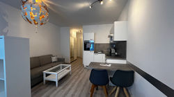 3-4 Bettzimmer vom Bett gesehen richtung Flur