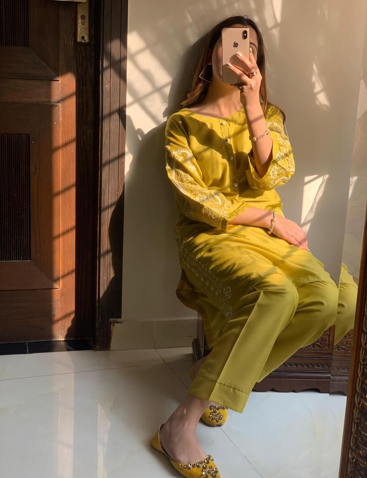 2 pcs Stitched Arabic Lawn Printed Suit