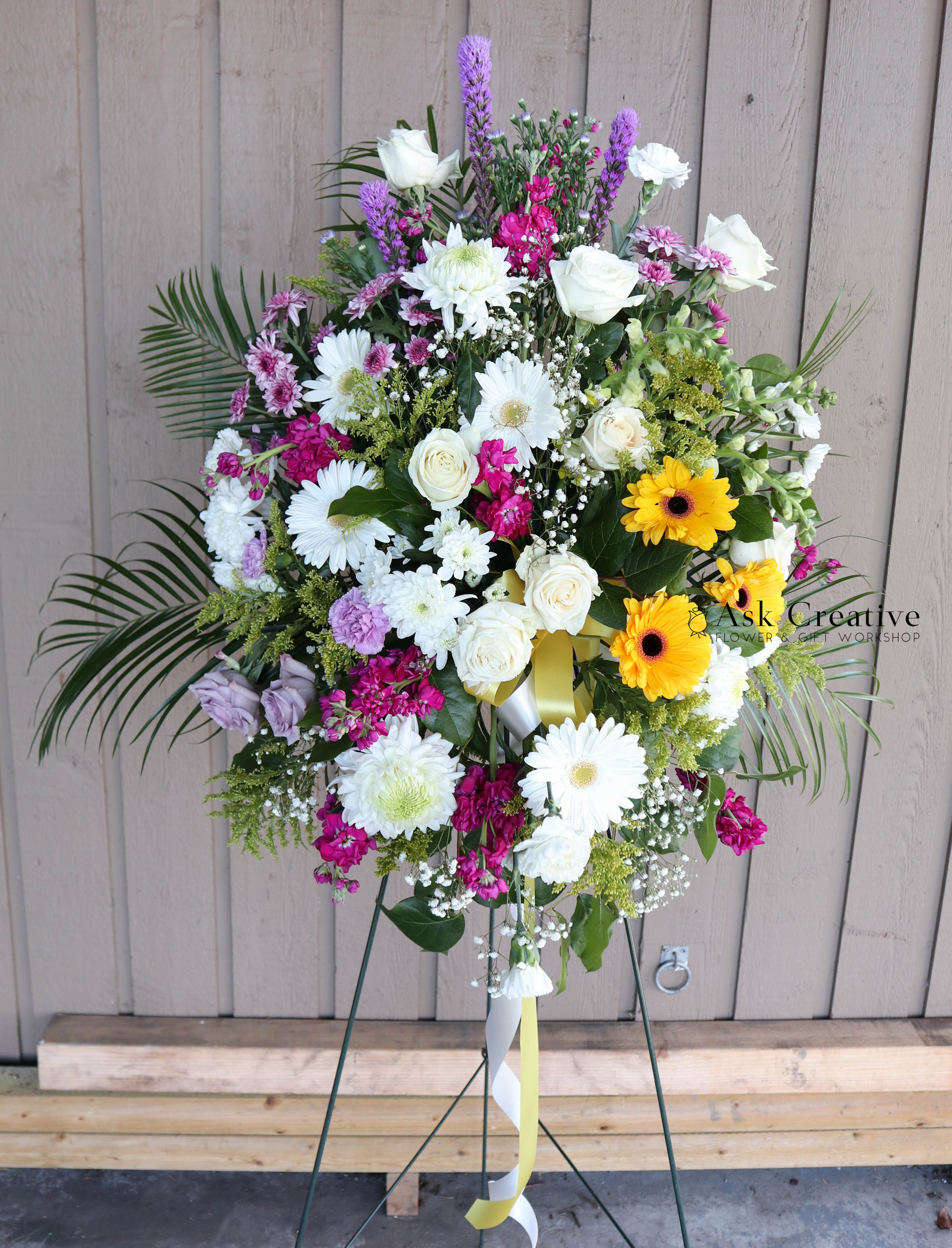 Neutral tone -Maroon & Lavender & Yellow