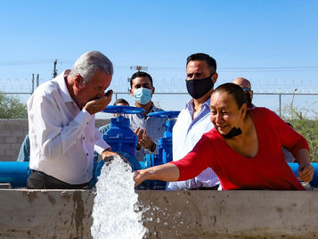 Alcalde inaugura pozo de agua potable que beneficiará a 10 mil habitantes